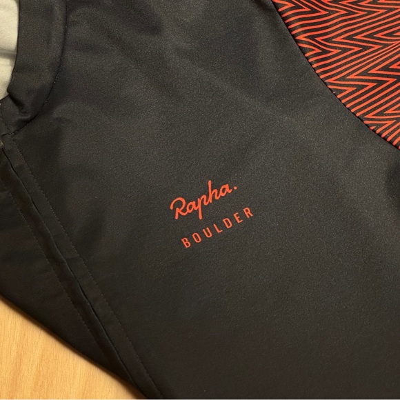 RAPHA BOULDER CLUBHOUSE JERSEY, MENS SIZE LARGE - Picture 5 of 5